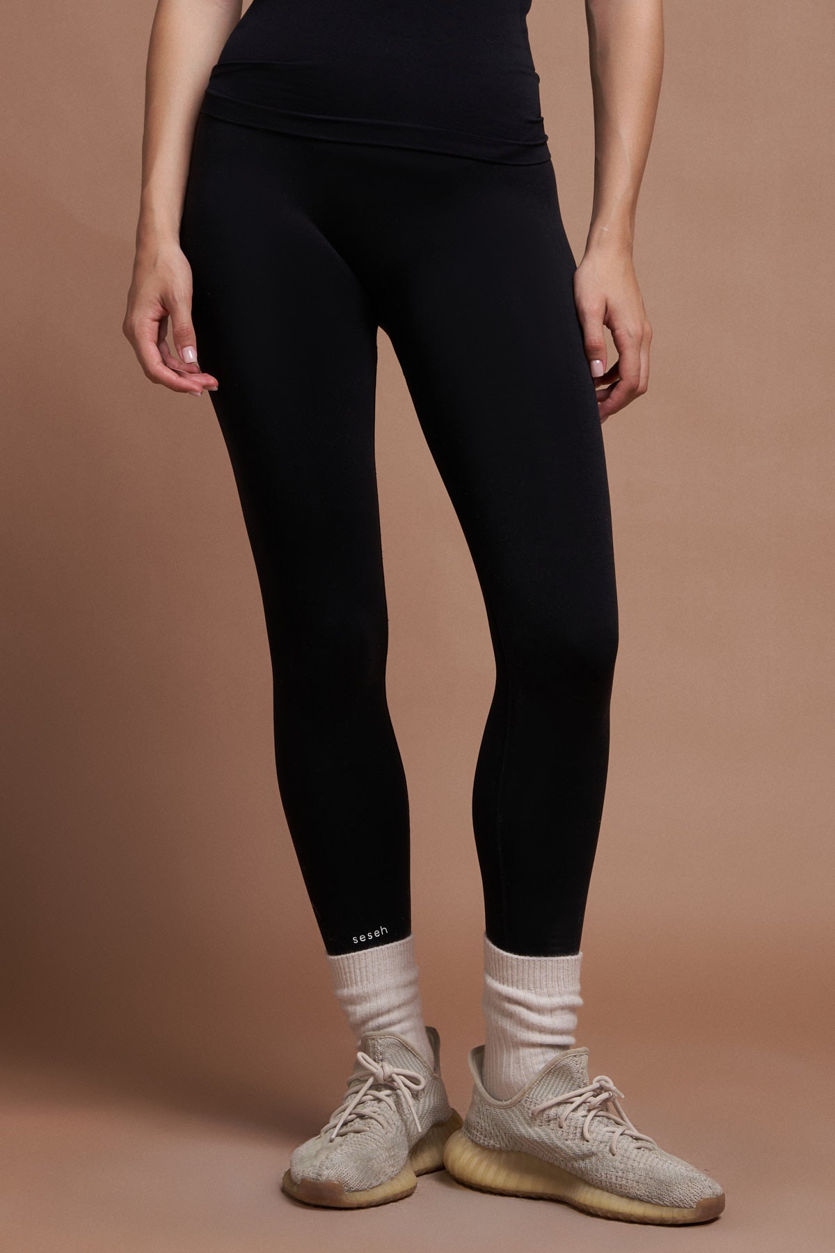 MOSS V Siyah Seamless Scrunch Toparlayıcı Spor Tayt