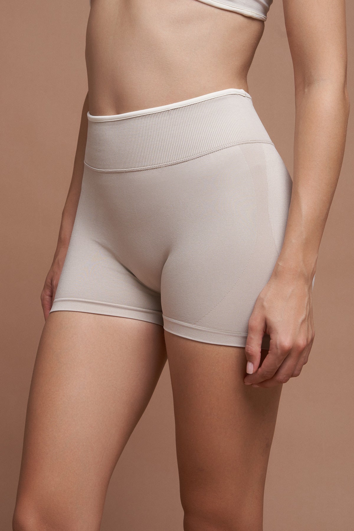 Riva Gri Çift Renk Seamless Scrunch Toparlayıcı Spor Şort