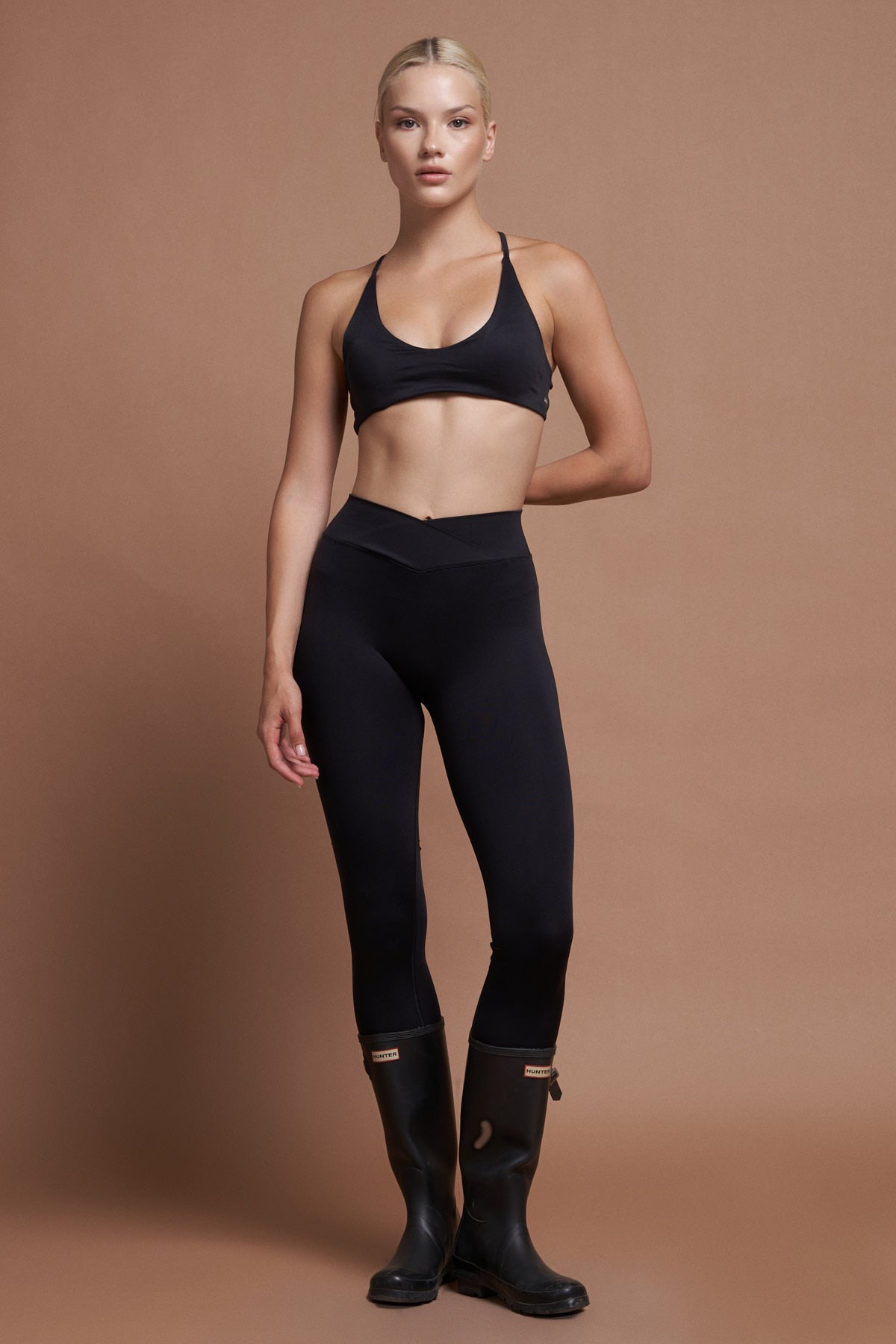 MOSS V Siyah Seamless Scrunch Toparlayıcı Spor Tayt