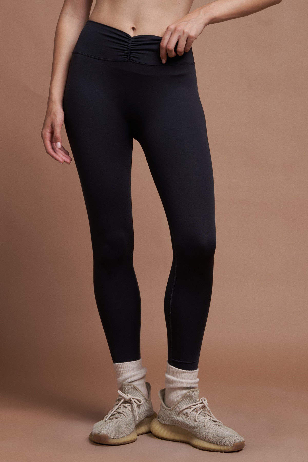 IVY Siyah Ön Büzgülü Seamless Scrunch Toparlayıcı Spor Tayt