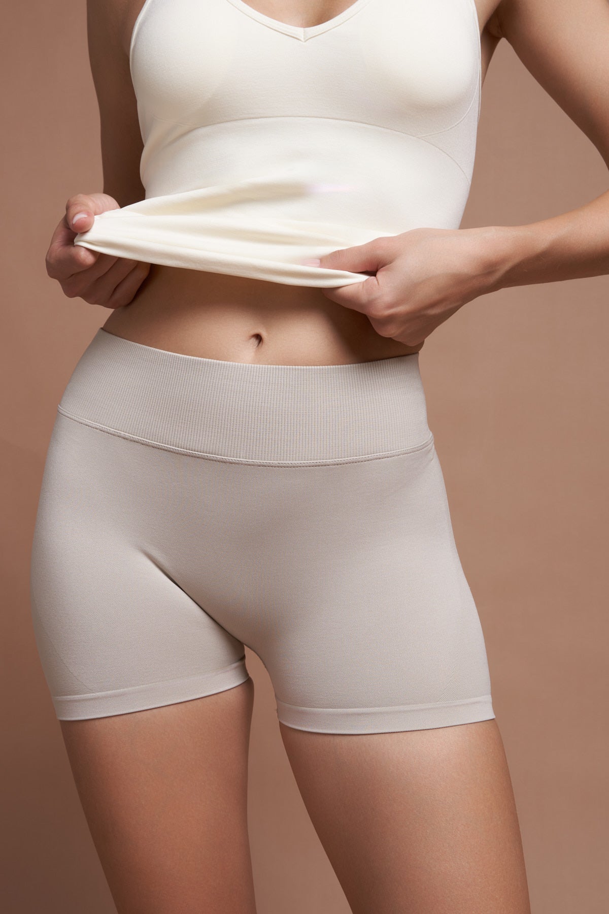 Etna Gri Seamless Scrunch Toparlayıcı Spor Şort