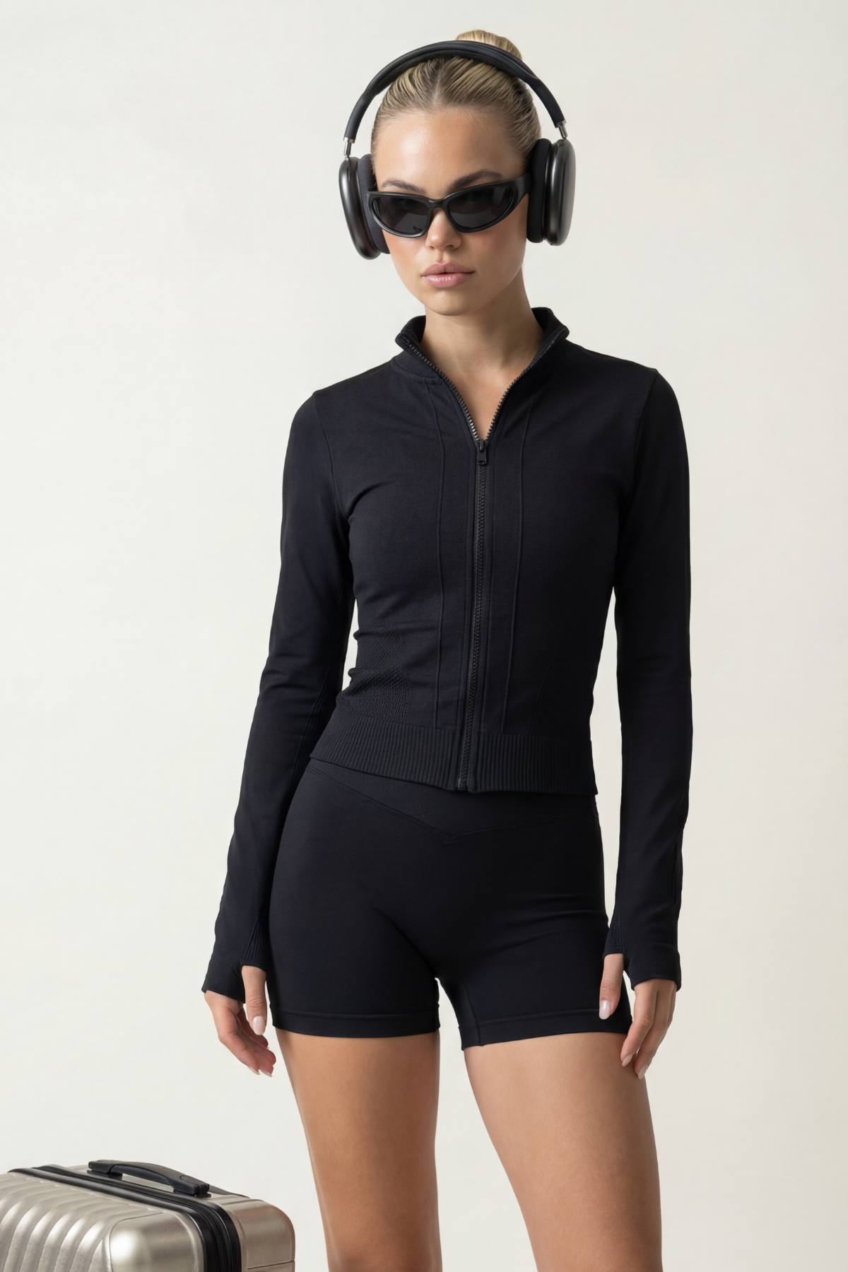 Freya Siyah Seamless Toparlayıcı Dar Kalıp Kadın Spor Ceket