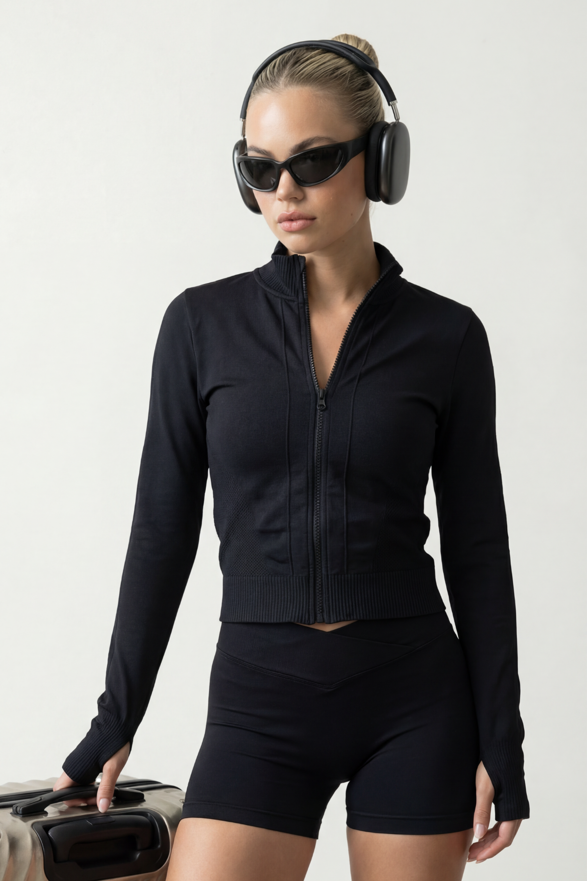 Freya Siyah Seamless Toparlayıcı Dar Kalıp Kadın Spor Ceket
