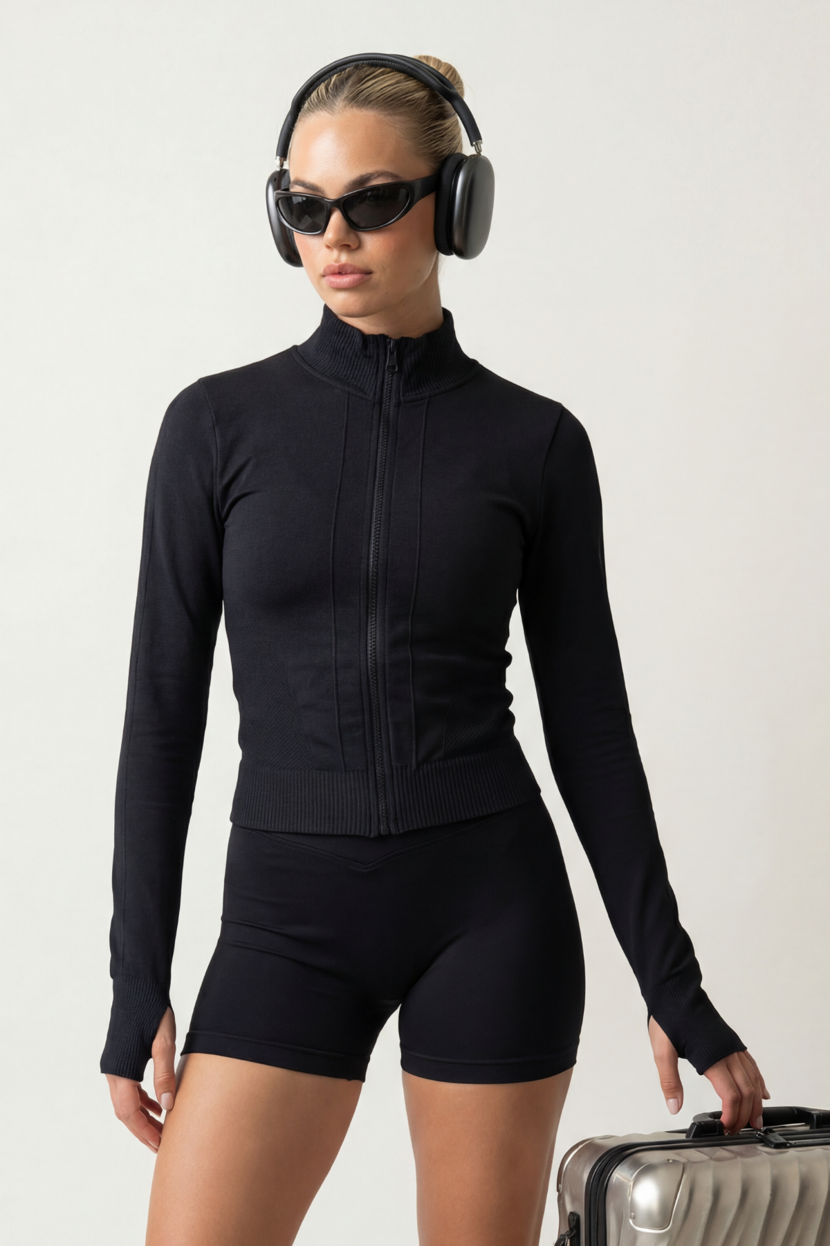 Freya Siyah Seamless Toparlayıcı Dar Kalıp Kadın Spor Ceket
