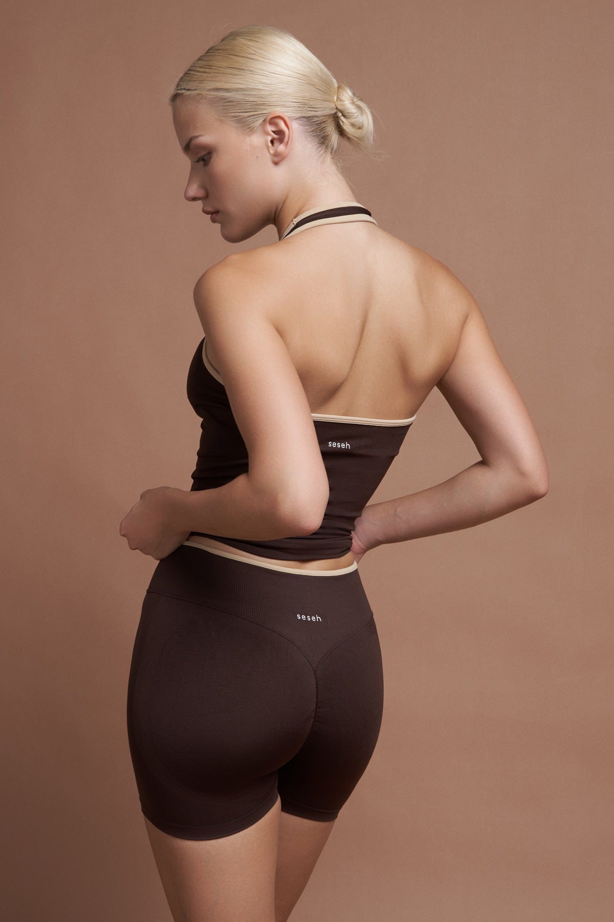 Riva Kahverengi Çift Renk Seamless Scrunch Toparlayıcı Spor Şort