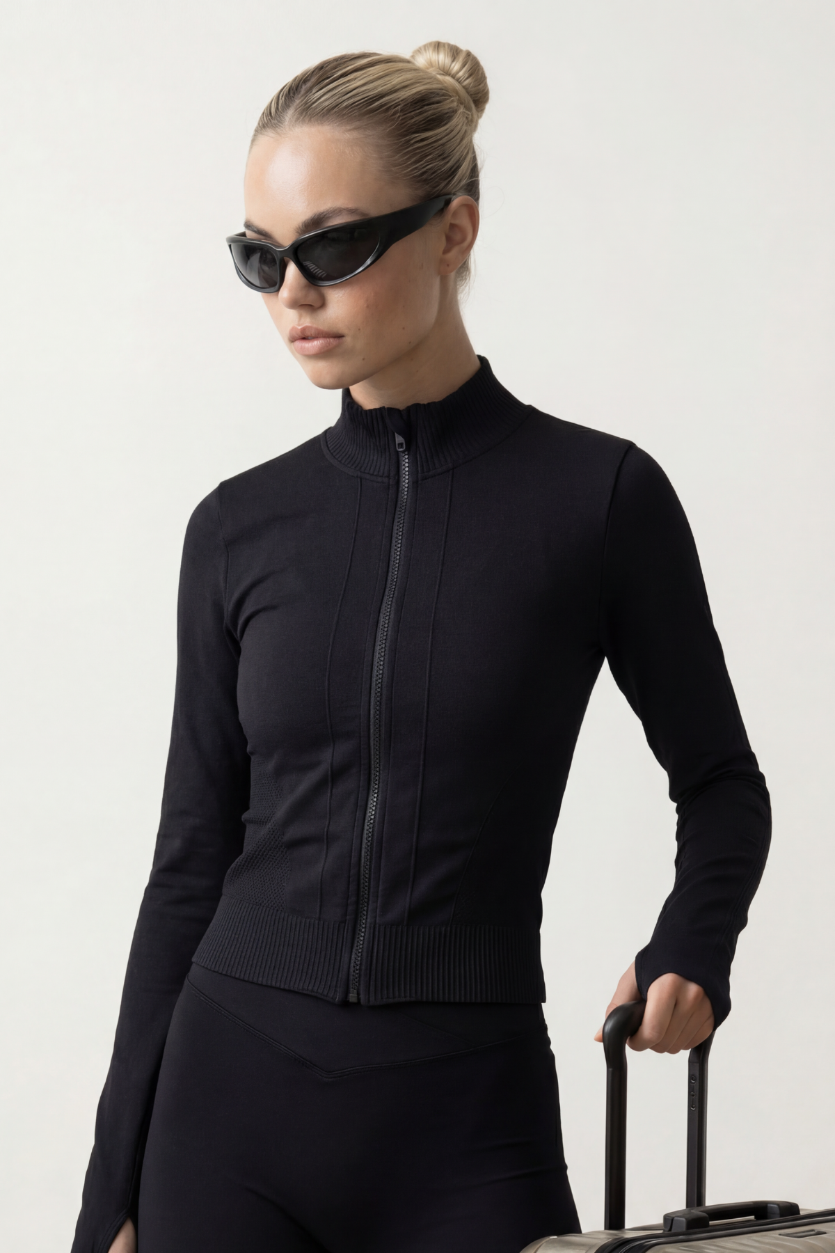 Freya Siyah Seamless Toparlayıcı Dar Kalıp Kadın Spor Ceket